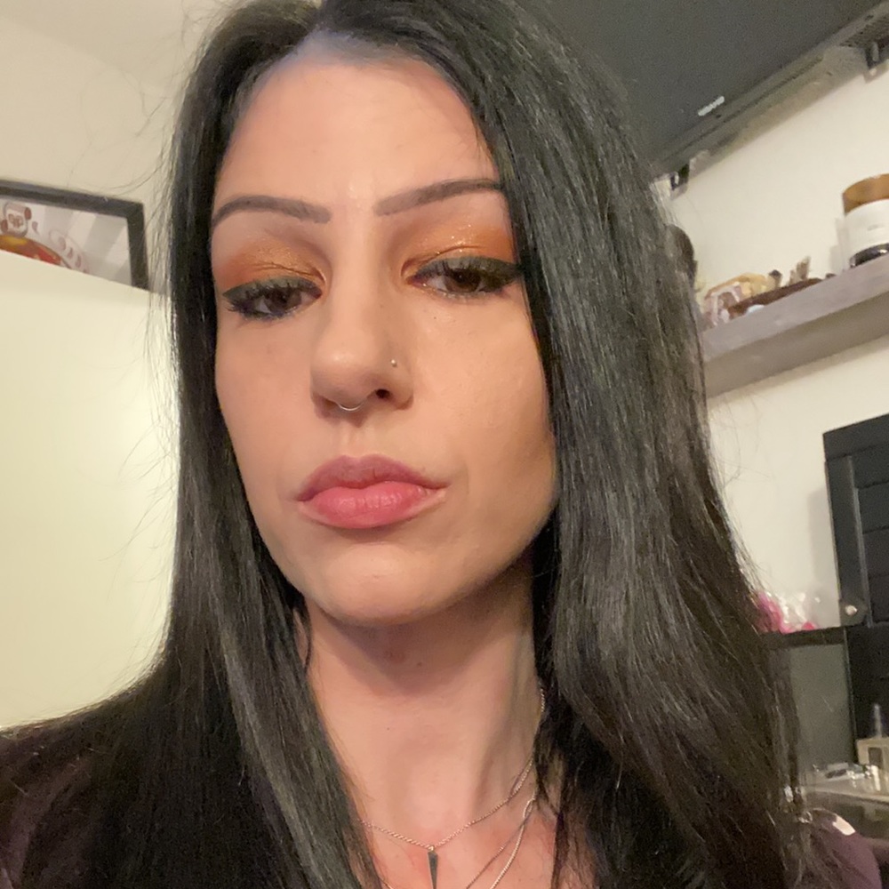 Meet your Posher, Leandra
